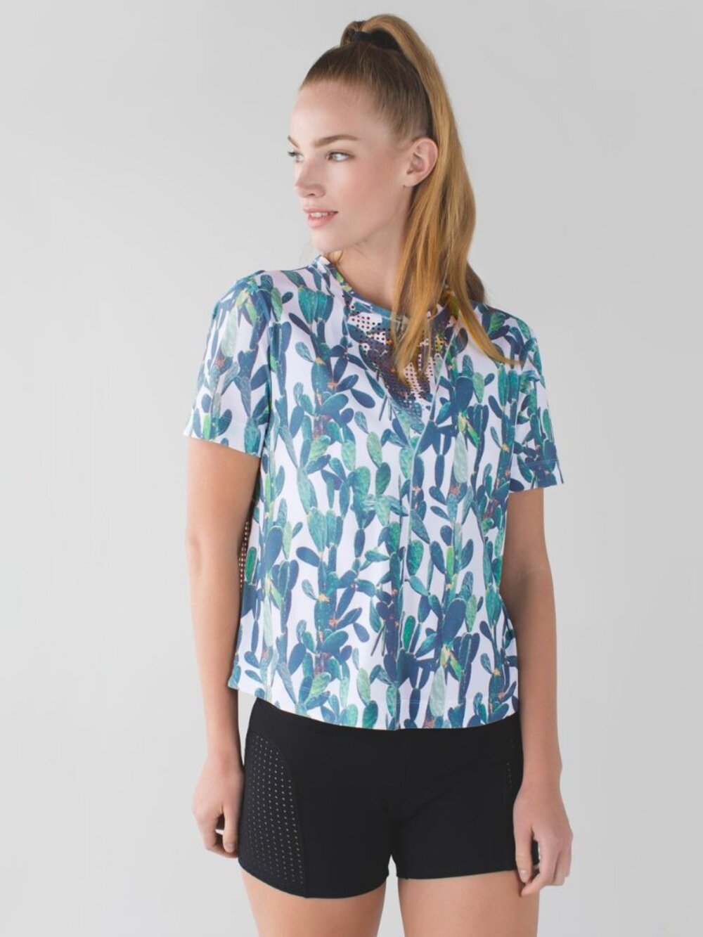Lululemon Women's Perfectly Perfed Tee - Cactus